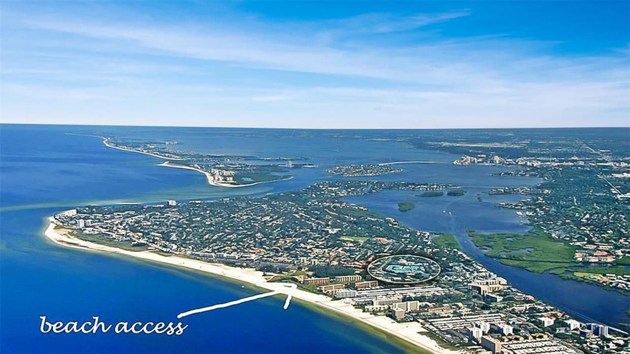 1327 Siesta Bayside Drive, Unit 1327-C, Sarasota, FL 34242 Photo