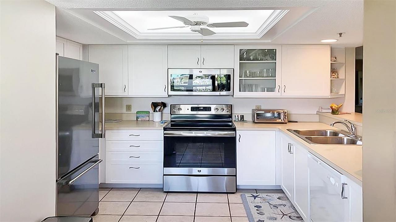 1327 Siesta Bayside Drive, Unit 1327-C, Sarasota, FL 34242 Photo