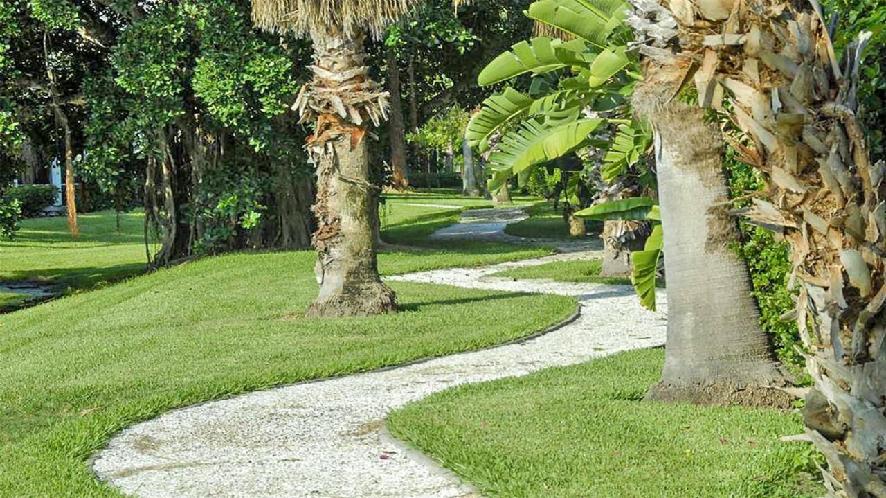 1351 Siesta Bayside Drive, Unit 1351-D, Sarasota, FL 34242 Photo