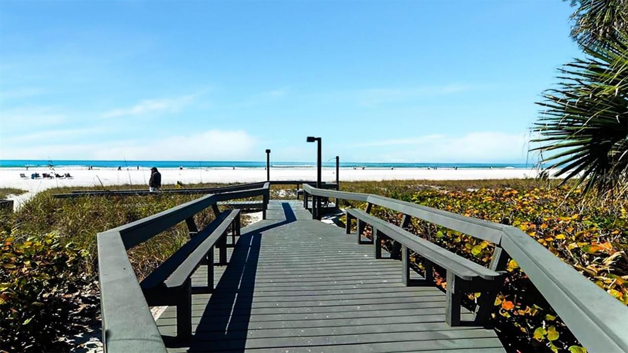 1351 Siesta Bayside Drive, Unit 1351-D, Sarasota, FL 34242 Photo