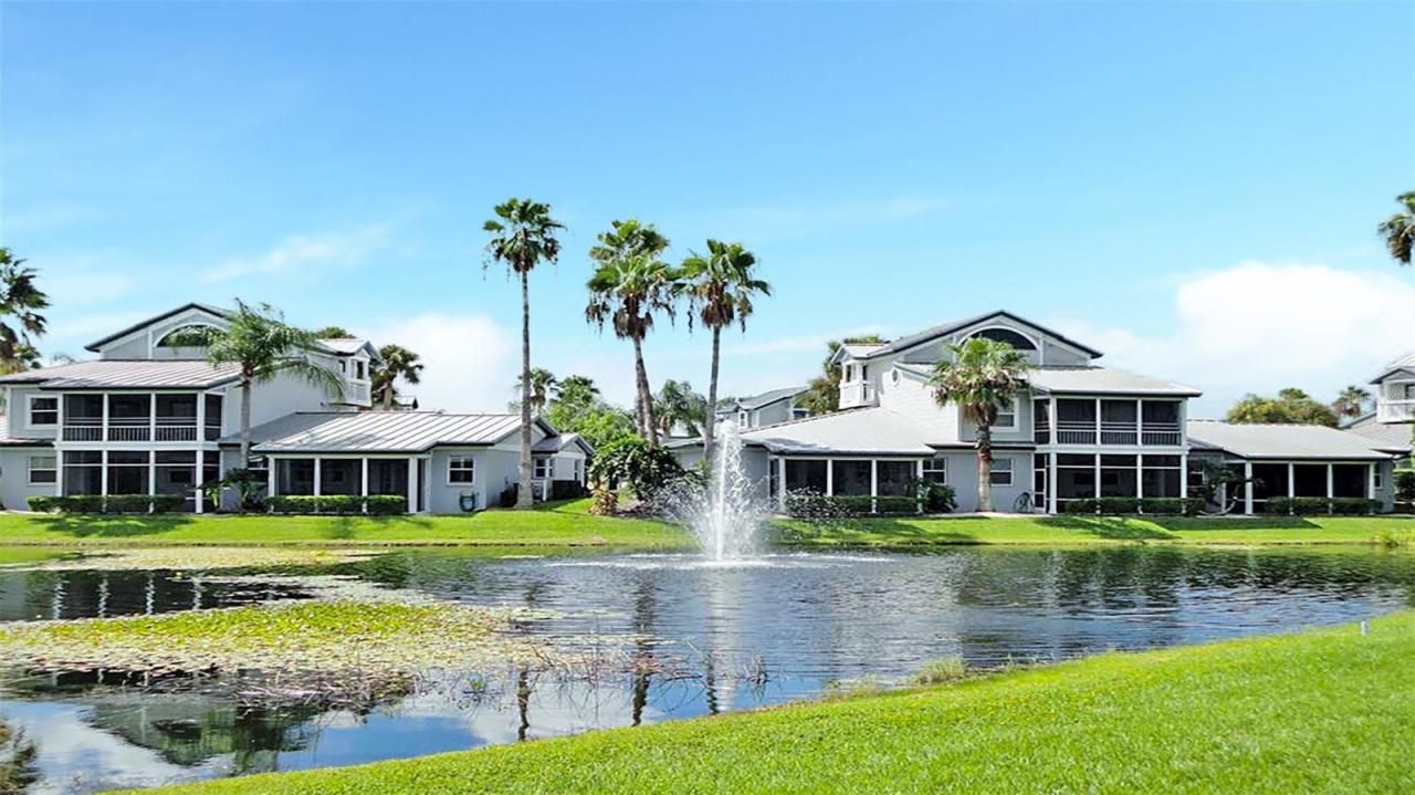 1351 Siesta Bayside Drive, Unit 1351-D, Sarasota, FL 34242 Photo