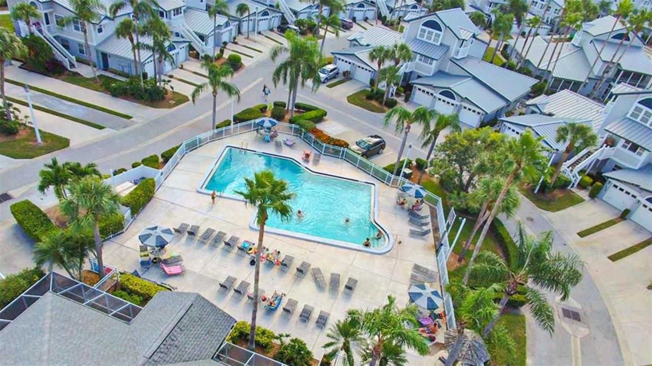 1365 Siesta Bayside Drive, Unit 1365-C, Sarasota, FL 34242 Photo