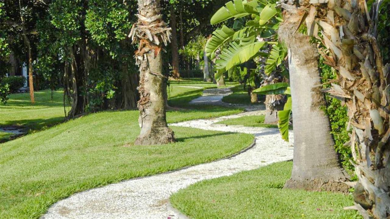 1365 Siesta Bayside Drive, Unit 1365-C, Sarasota, FL 34242 Photo