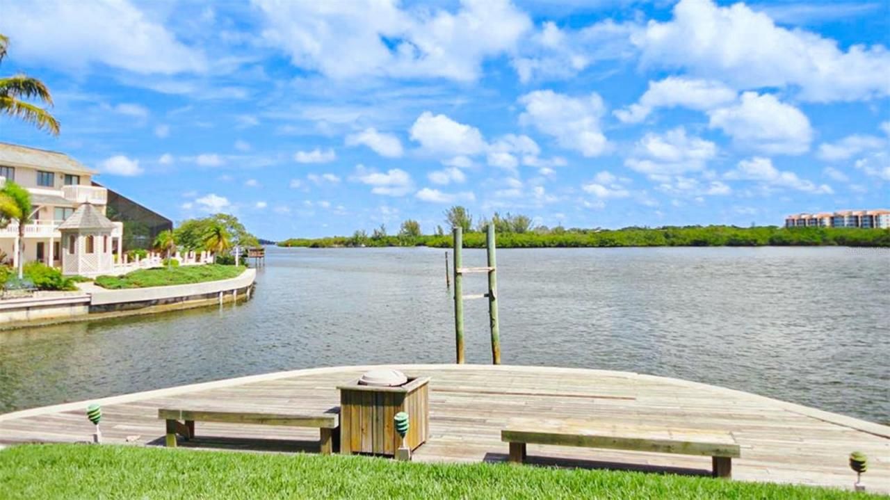 1365 Siesta Bayside Drive, Unit 1365-C, Sarasota, FL 34242 Photo