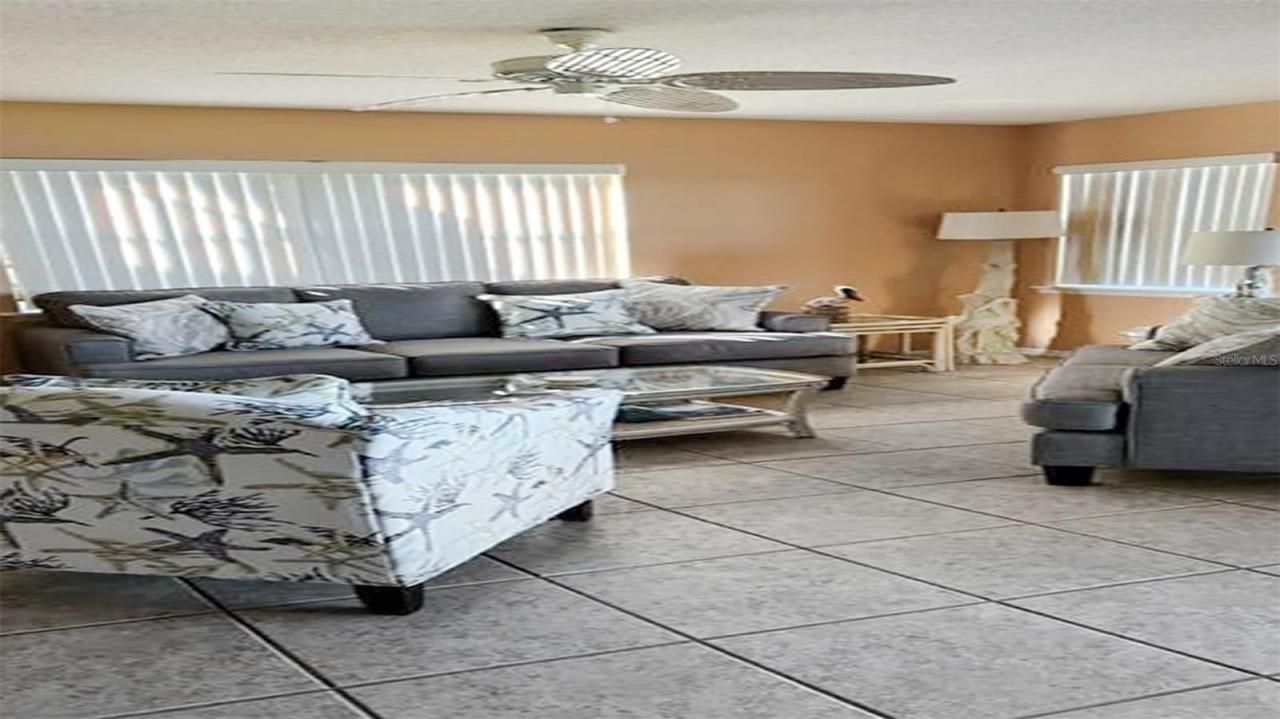 1365 Siesta Bayside Drive, Unit 1365-C, Sarasota, FL 34242 Photo