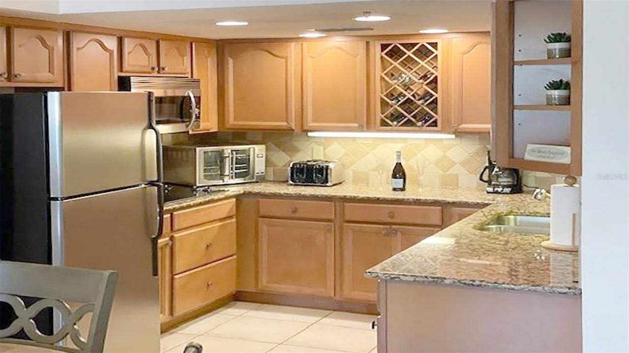 1230 Siesta Bayside Drive, Unit 1230-D, Sarasota, FL 34242 Photo