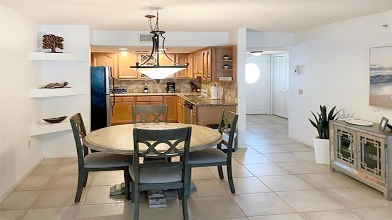 1230 Siesta Bayside Drive, Unit 1230-D, Sarasota, FL 34242 Photo