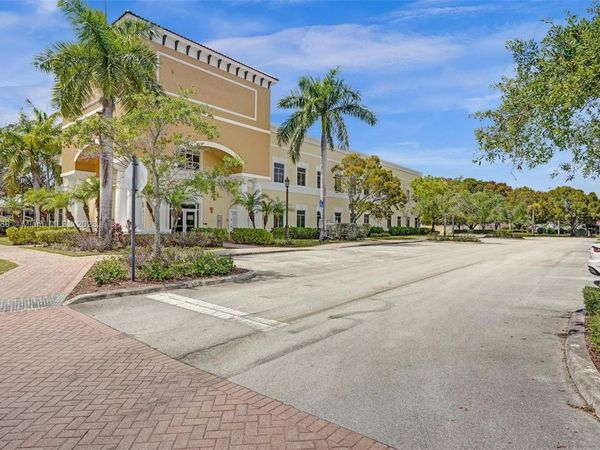 15620 SW 29th St, Miramar, FL 33027