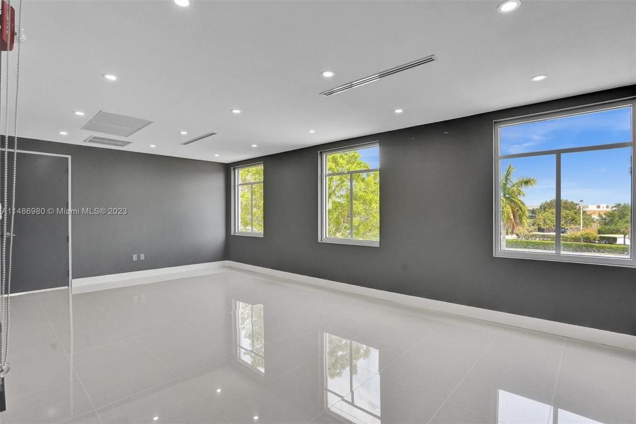 15620 SW 29th St, Miramar, FL 33027 Photo