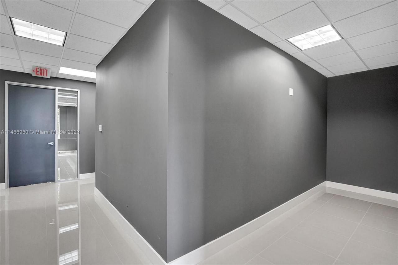 15620 SW 29th St, Miramar, FL 33027 Photo