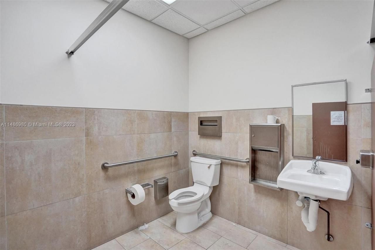 15620 SW 29th St, Miramar, FL 33027 Photo