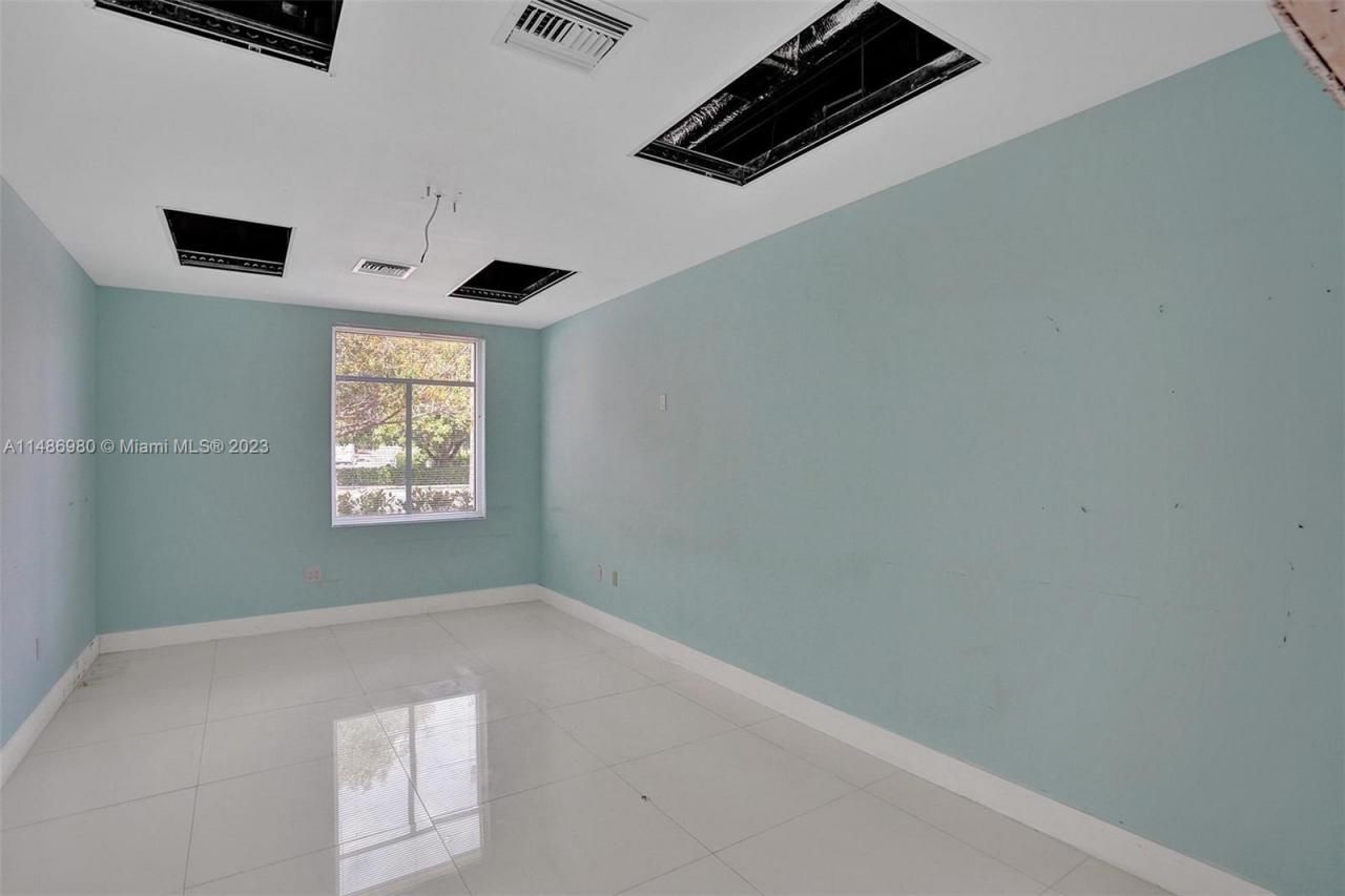 15620 SW 29th St, Miramar, FL 33027 Photo