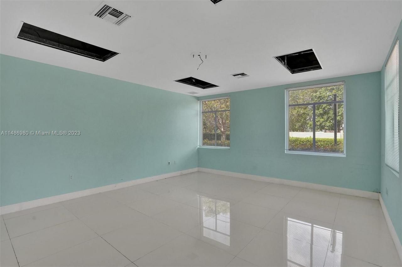 15620 SW 29th St, Miramar, FL 33027 Photo