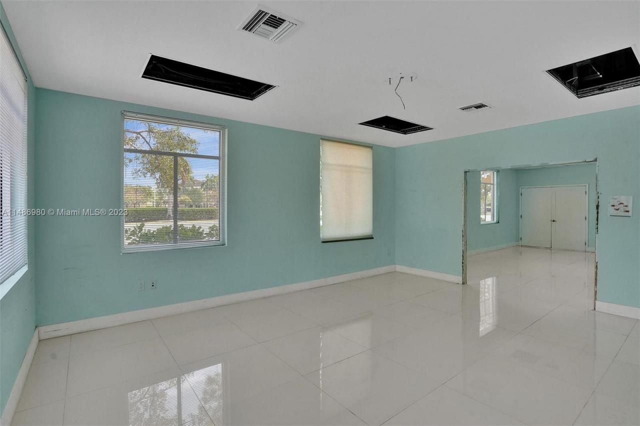 15620 SW 29th St, Miramar, FL 33027 Photo