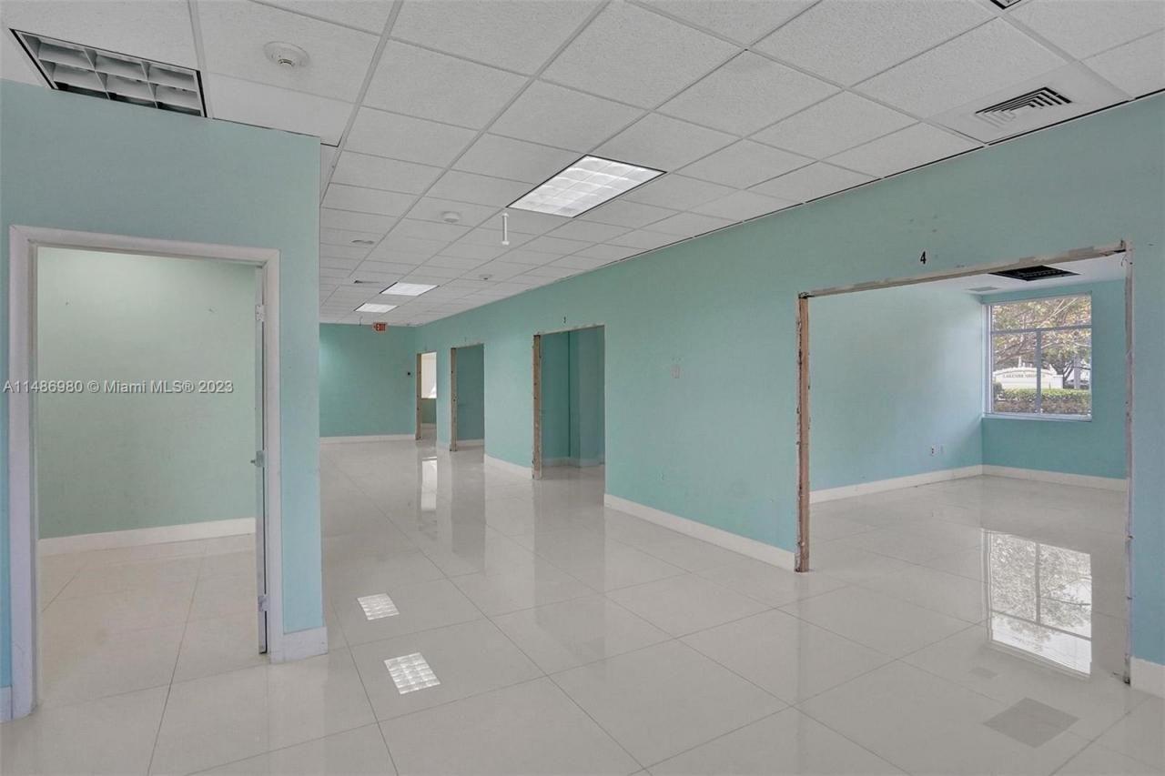 15620 SW 29th St, Miramar, FL 33027 Photo