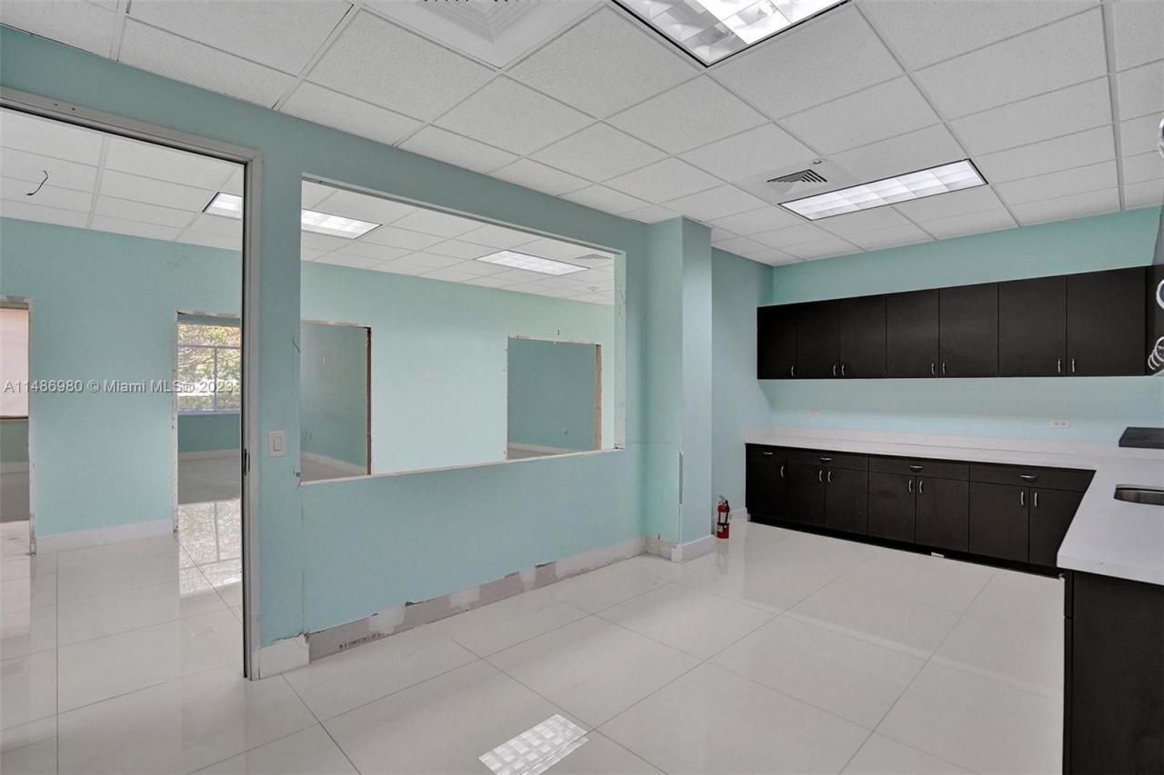 15620 SW 29th St, Miramar, FL 33027 Photo