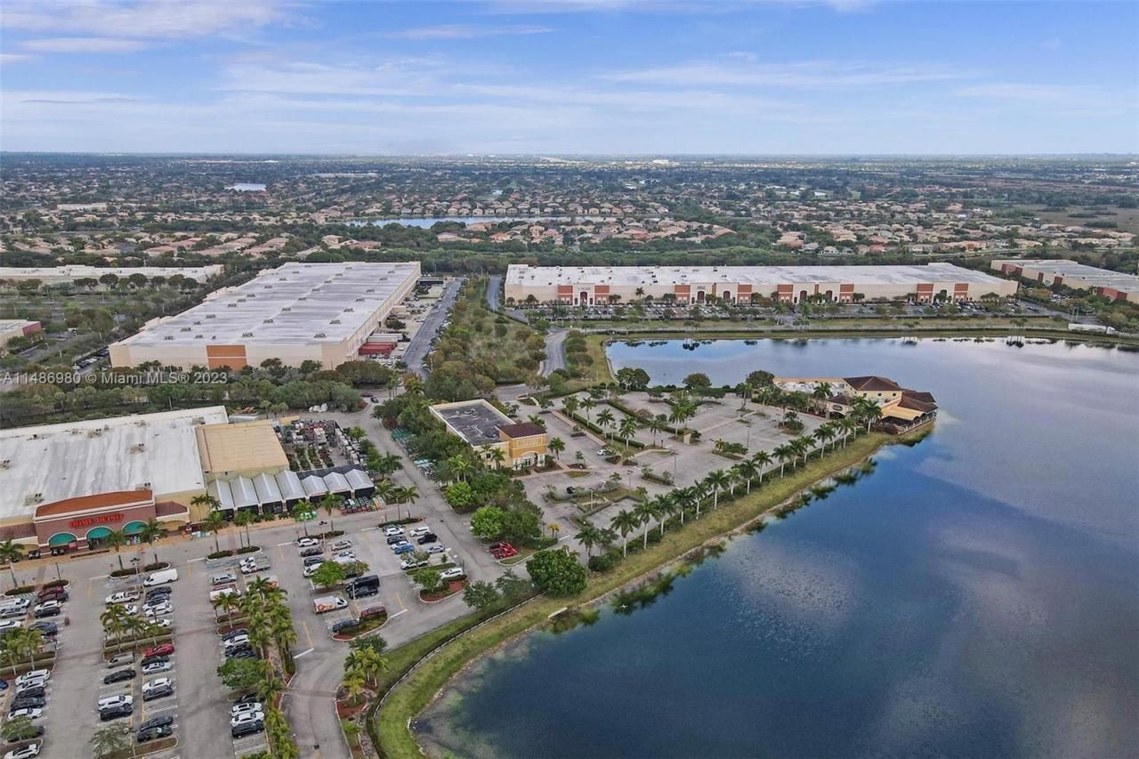 15620 SW 29th St, Miramar, FL 33027 Photo