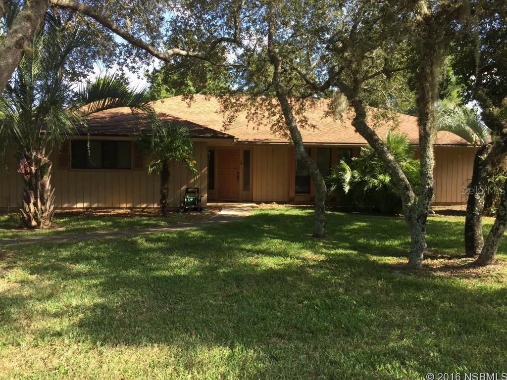 530 Club House Boulevard, New Smyrna Beach, FL 32168 Main Photo