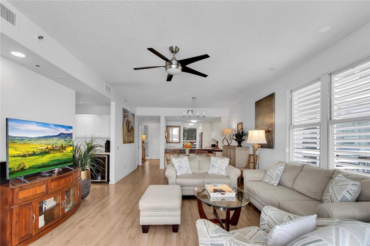 615 Dream Island Road, Unit 202, Longboat Key, FL 34228 Photo