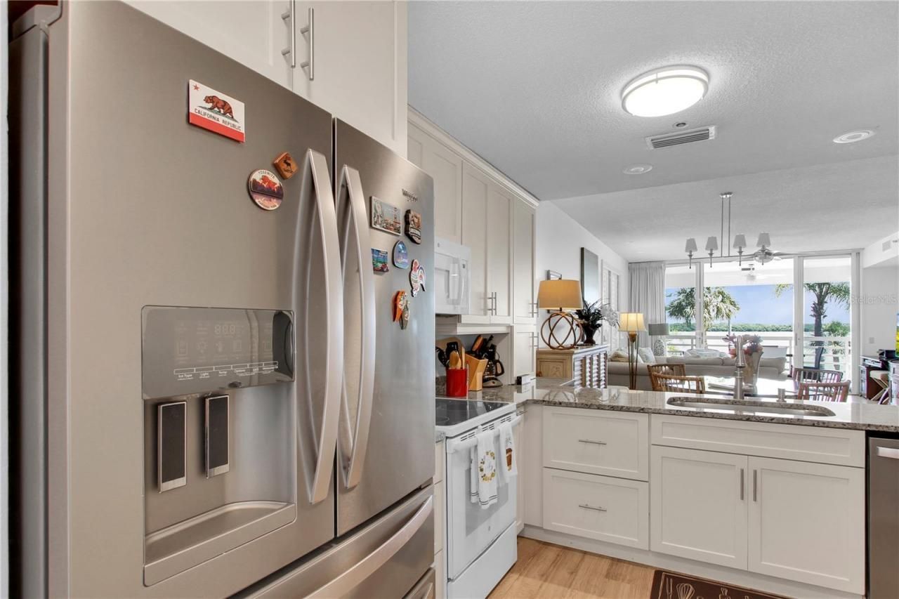 615 Dream Island Road, Unit 202, Longboat Key, FL 34228 Photo