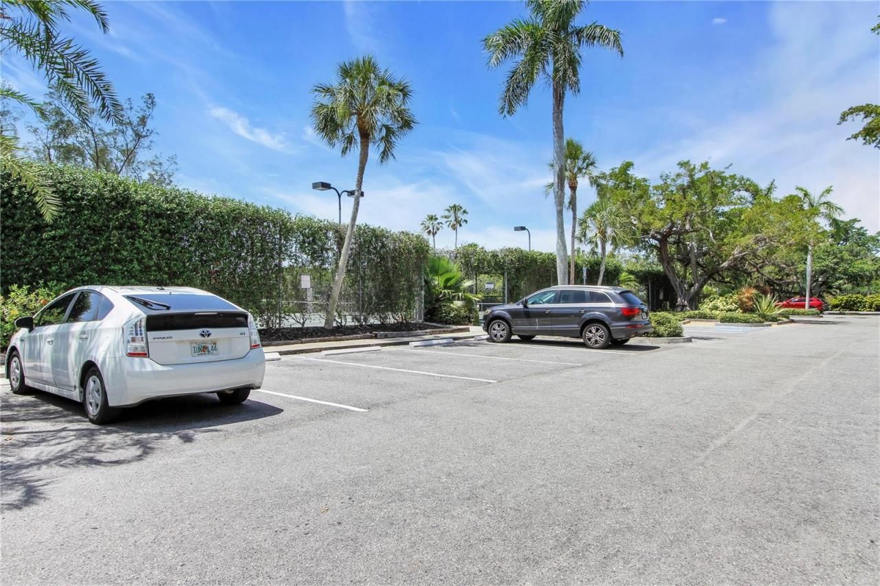 615 Dream Island Road, Unit 202, Longboat Key, FL 34228 Photo