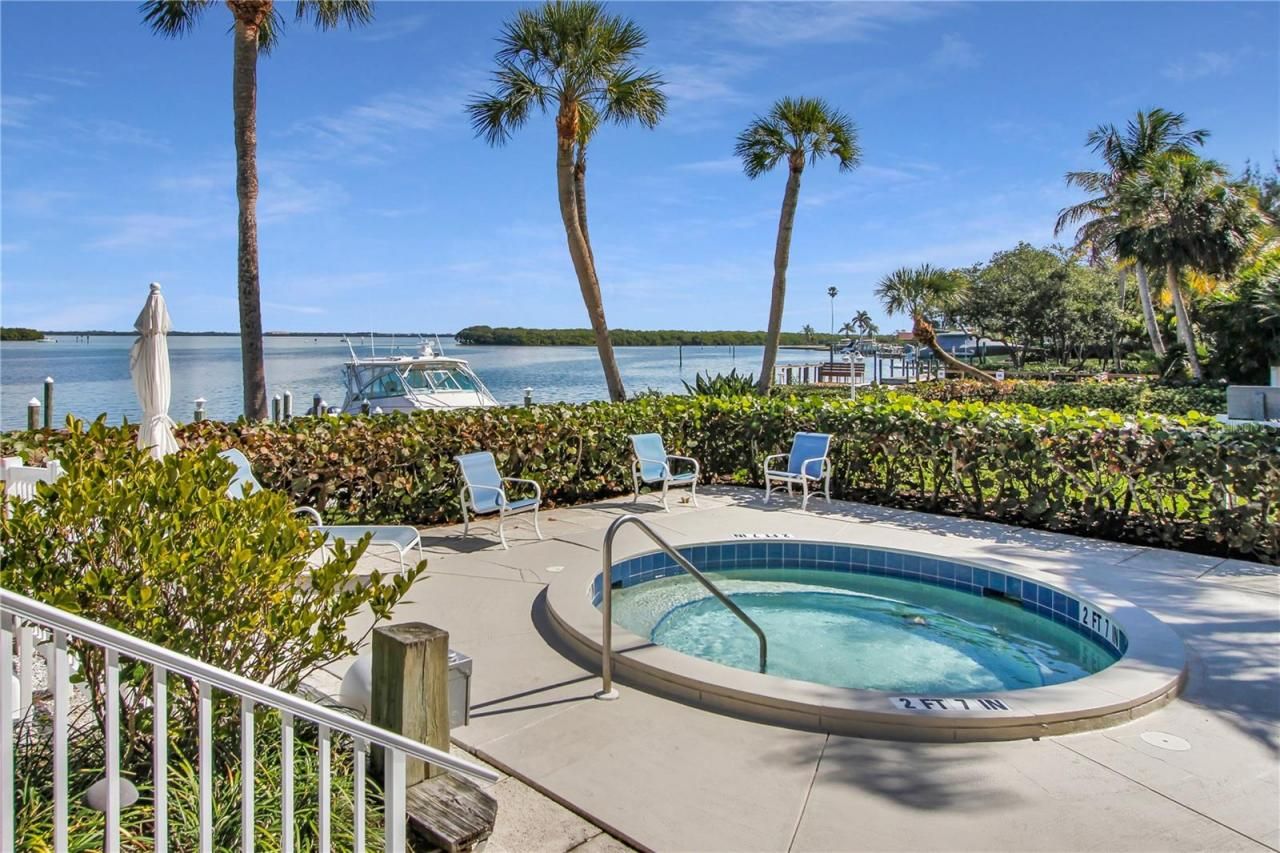 615 Dream Island Road, Unit 202, Longboat Key, FL 34228 Photo