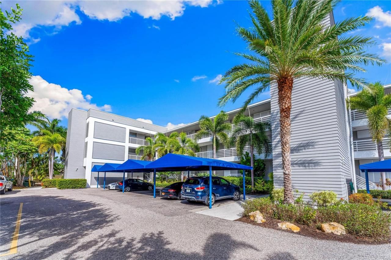 615 Dream Island Road, Unit 202, Longboat Key, FL 34228 Photo