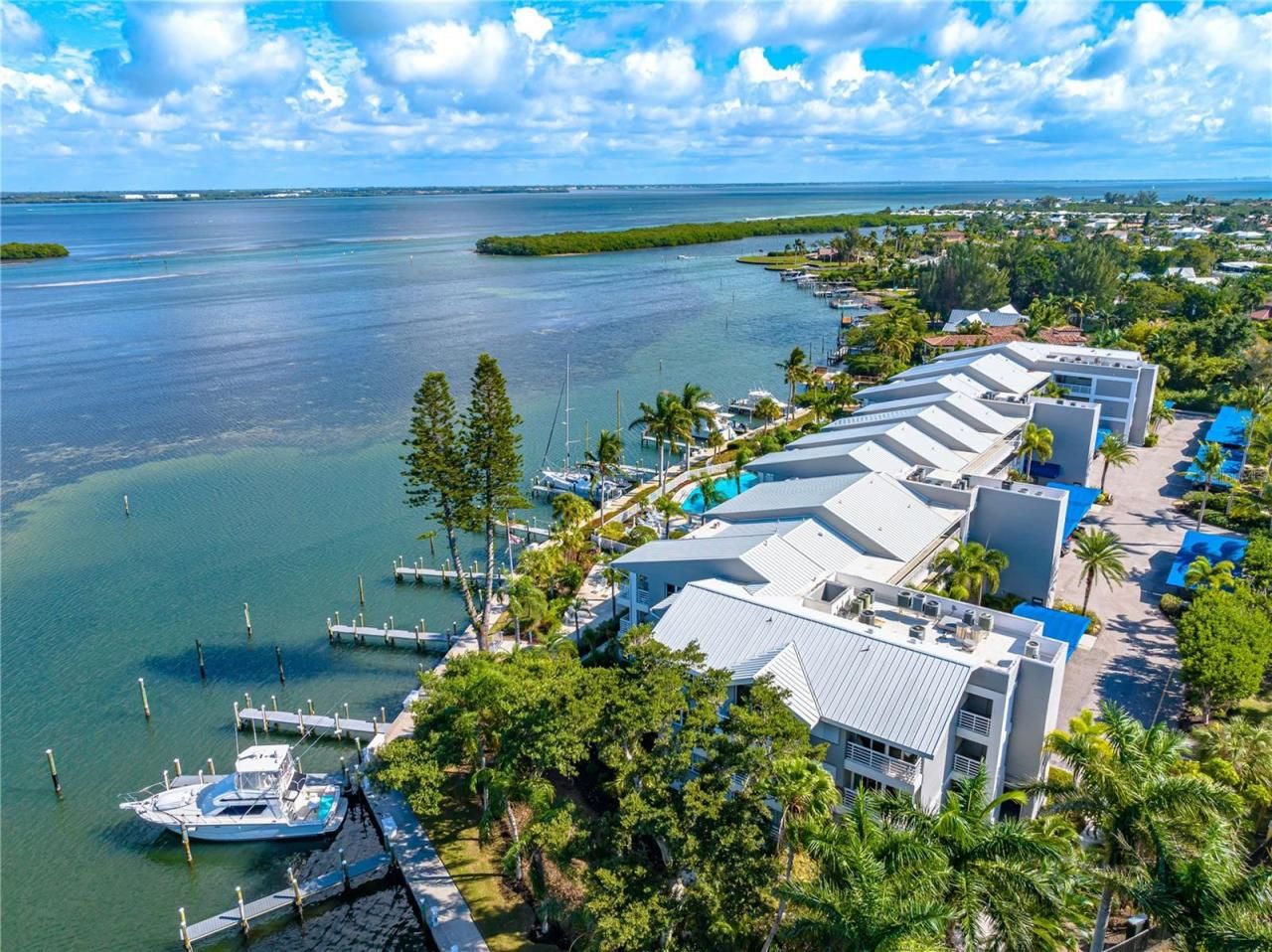 615 Dream Island Road, Unit 202, Longboat Key, FL 34228 Photo