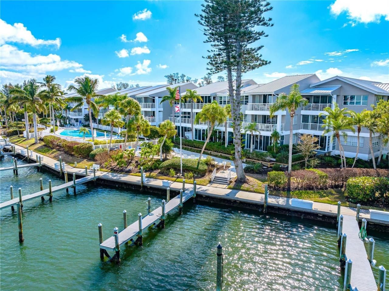 615 Dream Island Road, Unit 202, Longboat Key, FL 34228 Photo
