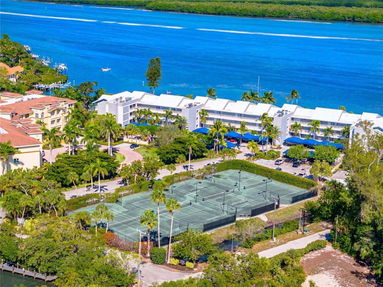 615 Dream Island Road, Unit 202, Longboat Key, FL 34228 Photo