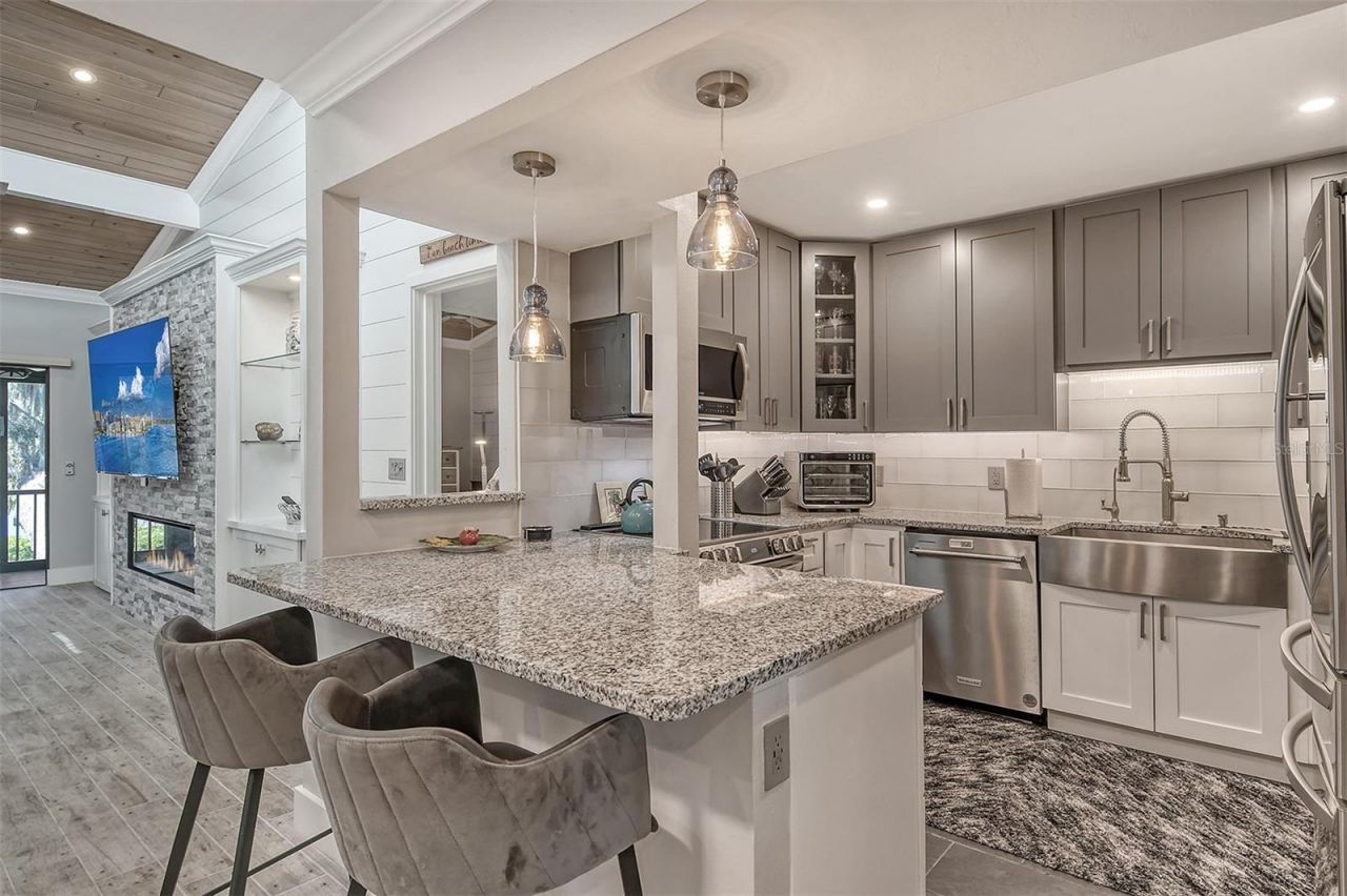 1601 Bayhouse Point Drive, Unit BA206, Sarasota, FL 34231 Photo