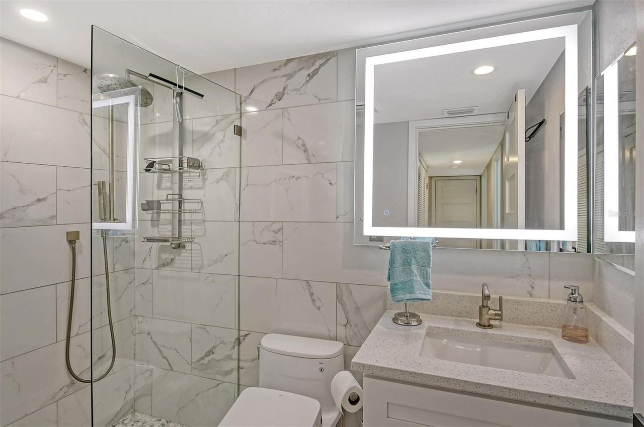 1601 Bayhouse Point Drive, Unit BA206, Sarasota, FL 34231 Photo