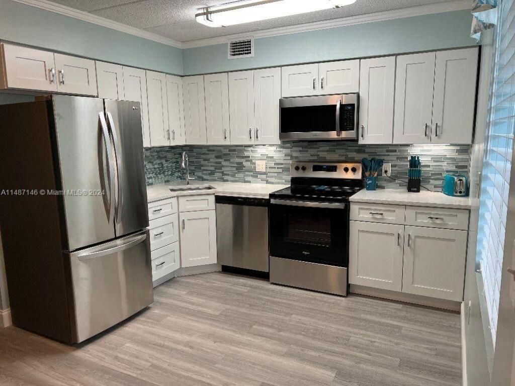 1215 97th Street Ocean, Unit 11, Marathon, FL 33050 Photo