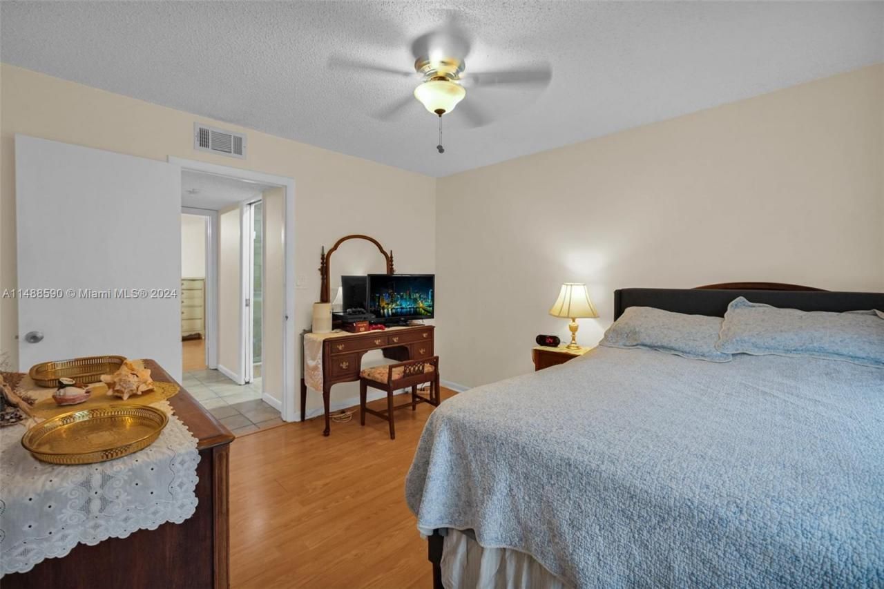 7083 W Sunrise Blvd, Unit 7083, Plantation, FL 33313 Photo