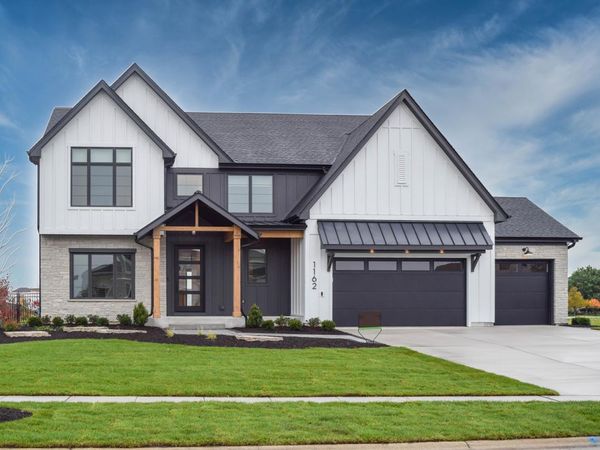 5S455 Columbia Avenue, Naperville, IL 60563