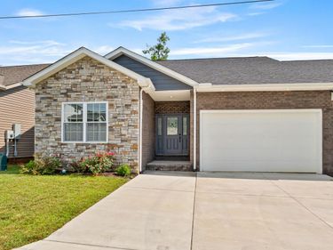 233 Woodland Drive, Milton, WV 25541