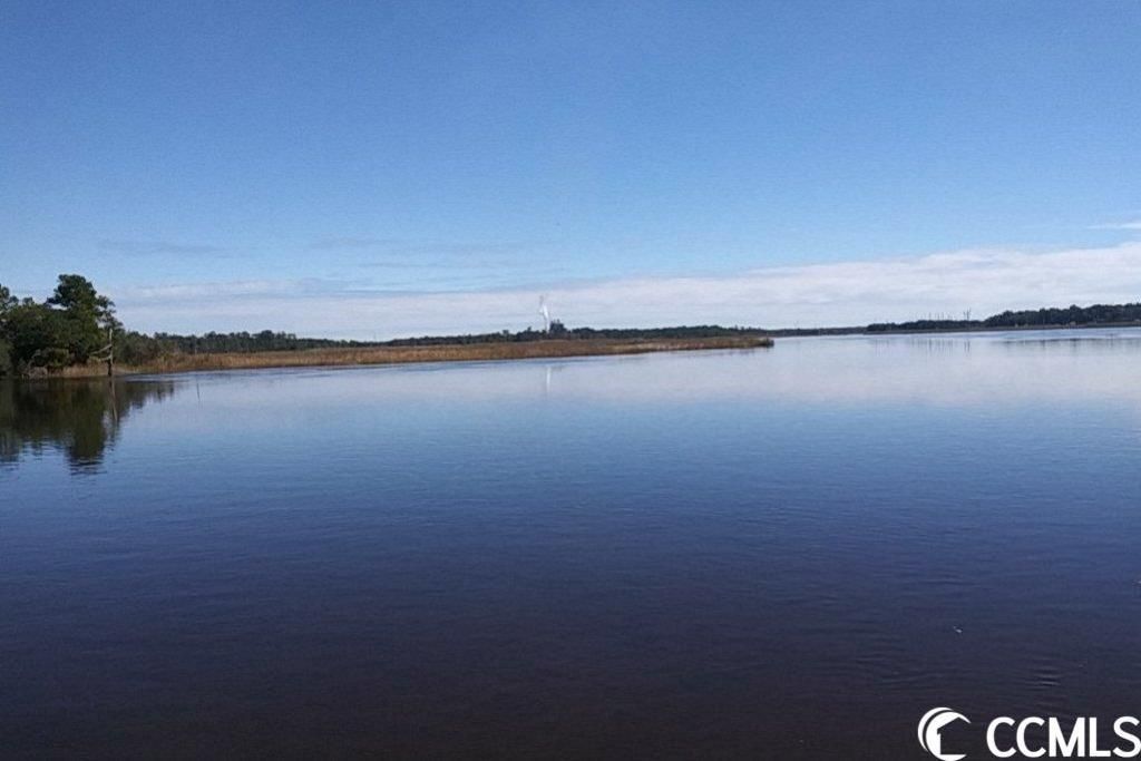 Slip 19 Friendfield Marina Photo 14