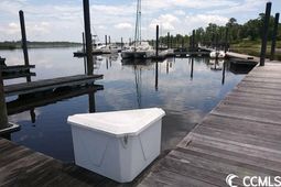 Slip 19 Friendfield Marina photo 4