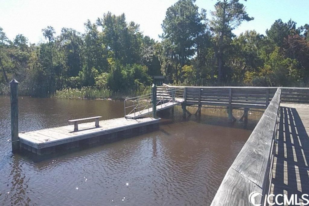 Slip 19 Friendfield Marina Photo 4