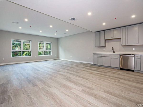 500 Commerce Street, Unit see remark, Hawthorne, NY 10532