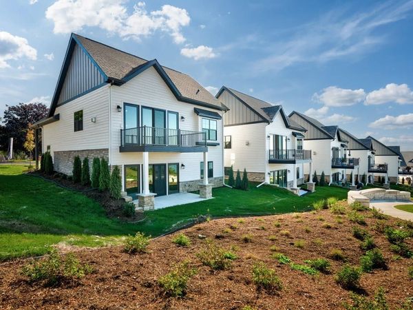 600 Monarch Lane, Beaver Dam, WI 53916