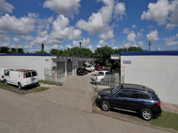 5801-5807 Dawson St, Hollywood, FL 33023
