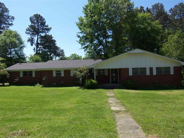 139 Falls Street, Monticello, AR 71655