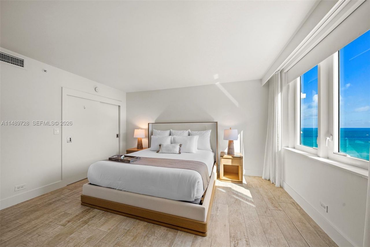 102 24th St, Unit 1412, Miami Beach, FL 33139 Photo