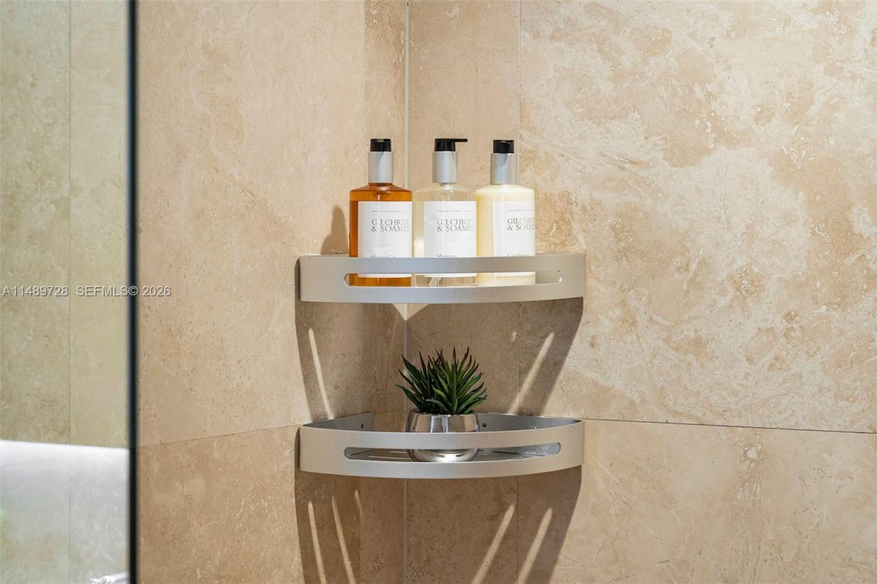 102 24th St, Unit 1412, Miami Beach, FL 33139 Photo