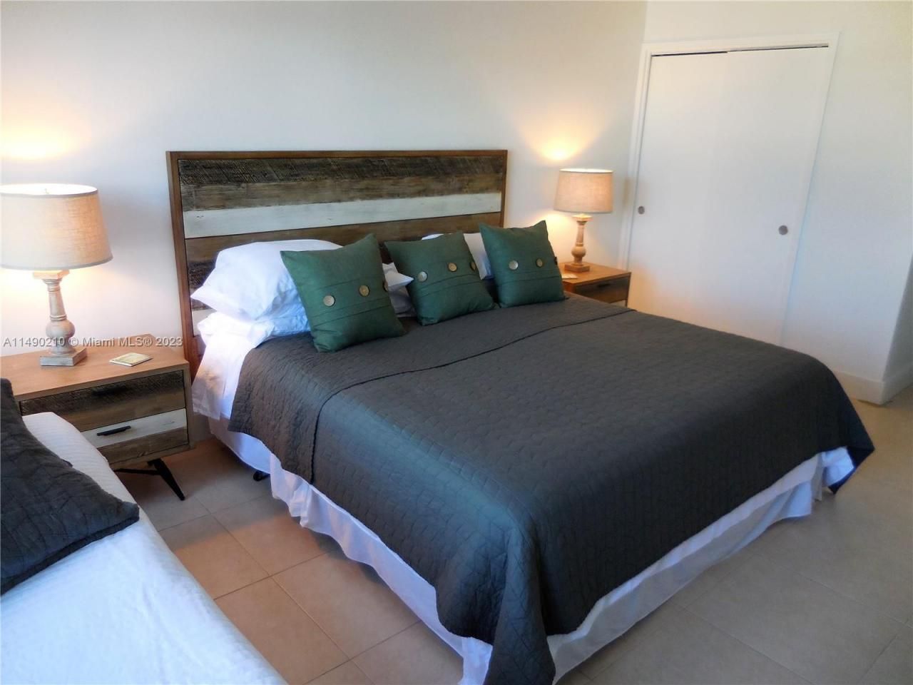 5151 Collins Ave, Unit 519, Miami Beach, FL 33140 Photo