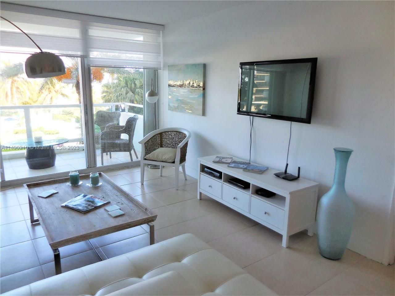 5151 Collins Ave, Unit 519, Miami Beach, FL 33140 Photo