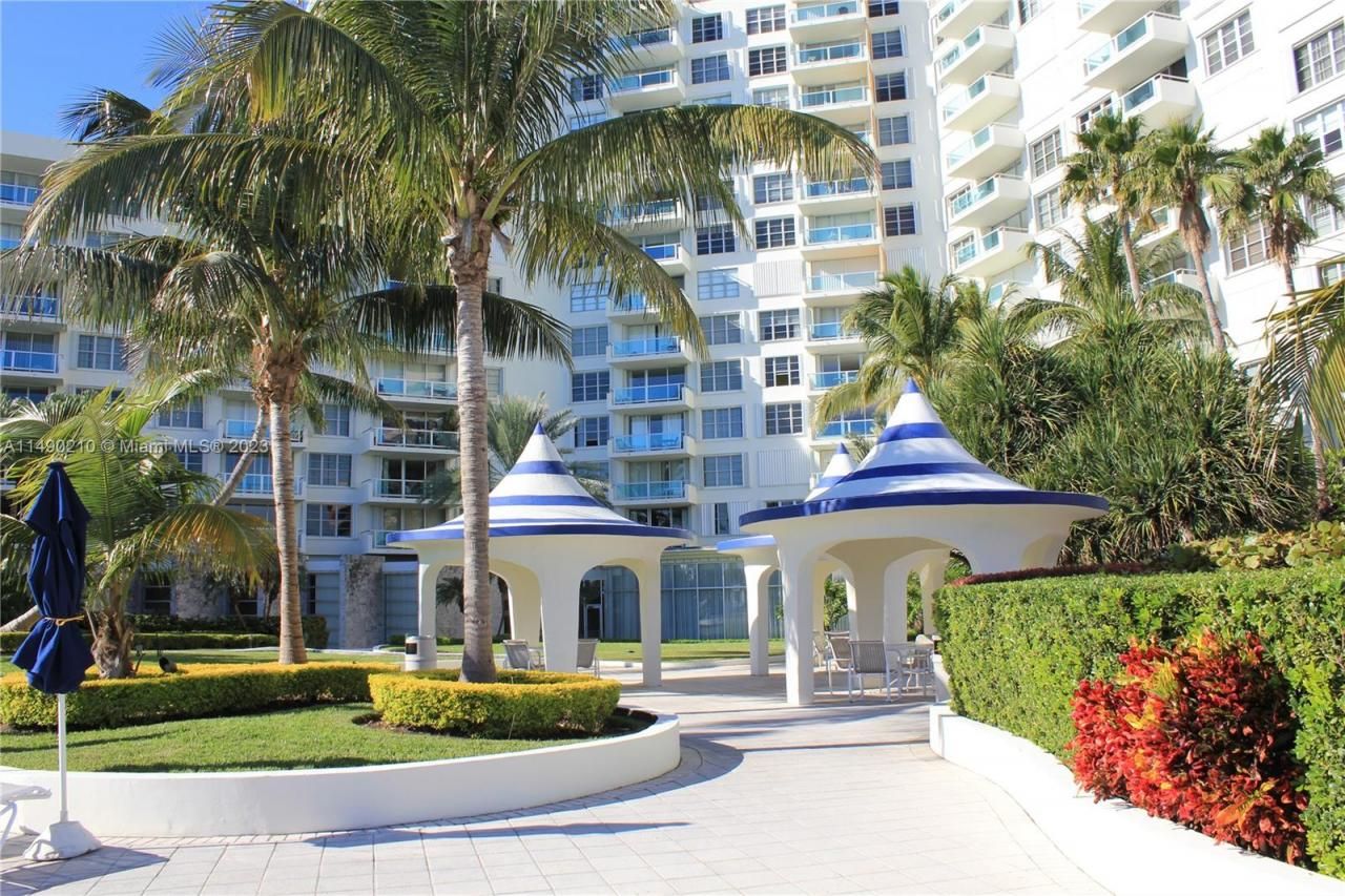 5151 Collins Ave, Unit 519, Miami Beach, FL 33140 Photo