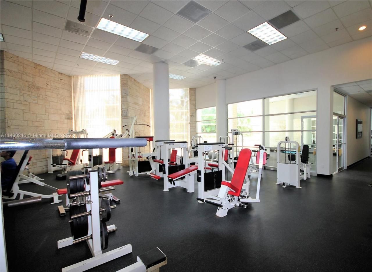 5151 Collins Ave, Unit 519, Miami Beach, FL 33140 Photo