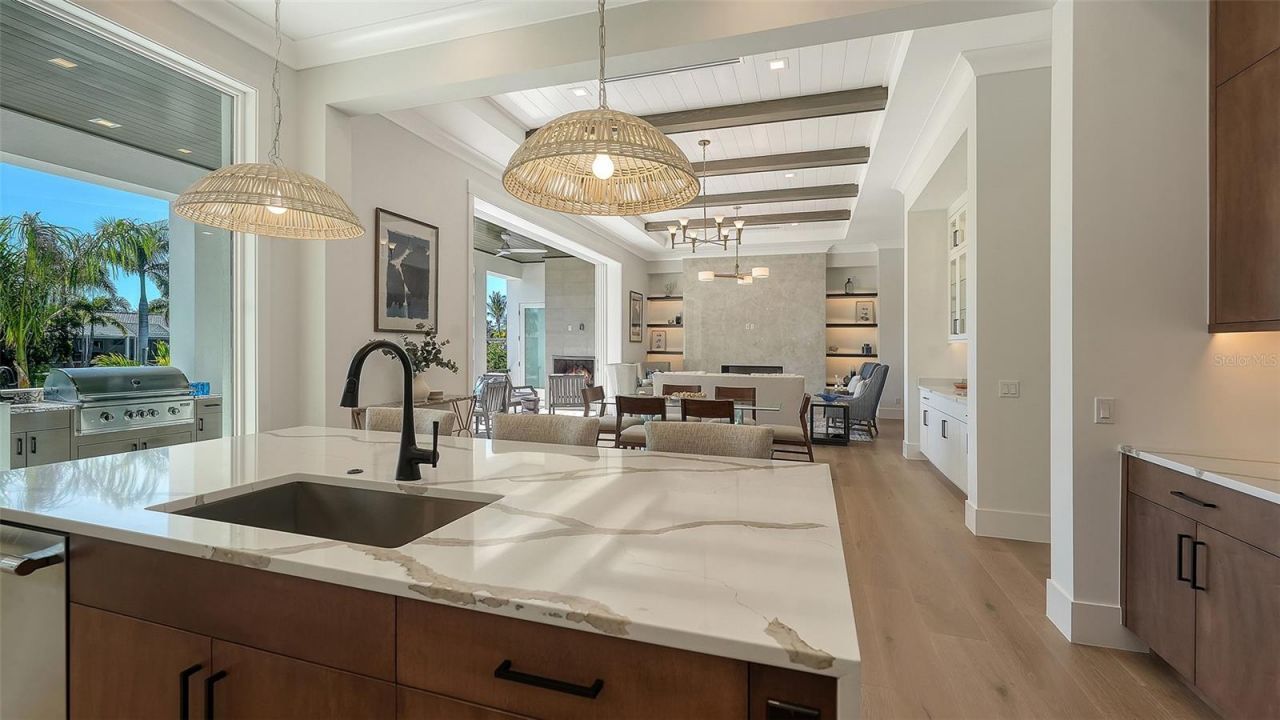 558 Venice Lane, Sarasota, FL 34242 Photo